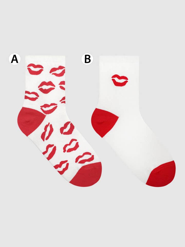 Kvinders Crew Kiss Mismatched AB Hvide Sokker for engroshandel hos 7DAYSSOCKS