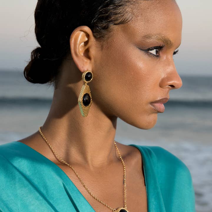 Royalty Drop Earrings Black for wholesale by Elizabeth Laine