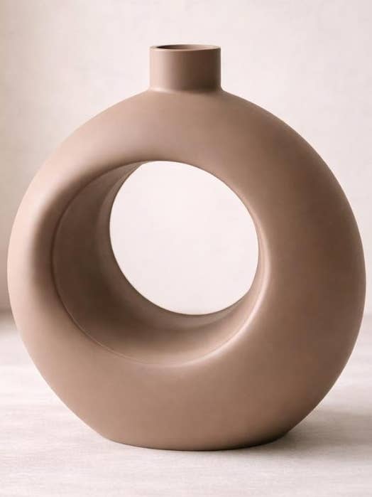 Jarrón impreso en 3D moderno y escultórico en forma de donut para decoración minimalista del hogar y estilo de mesa. para venta al por mayor de Kri8 Collective