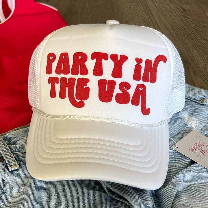 Fête aux États-Unis le 4 juillet Trucker Hat pour la vente par Malibu and Mint