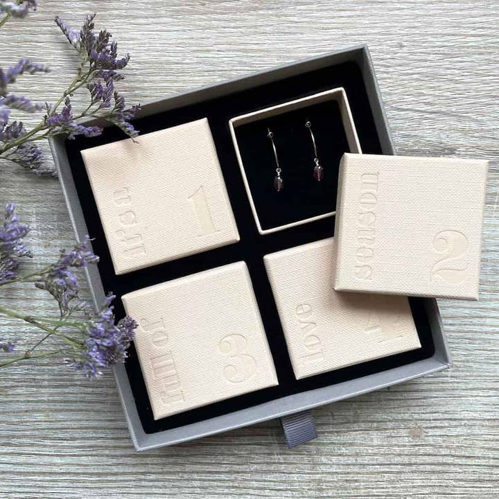 Natural stone jewelry advent calendar for wholesale by YSIE