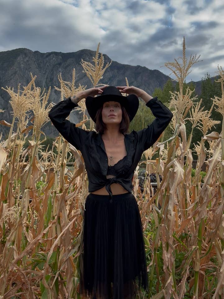 Laney | Western Rancher | Noir for wholesale by WEST VON