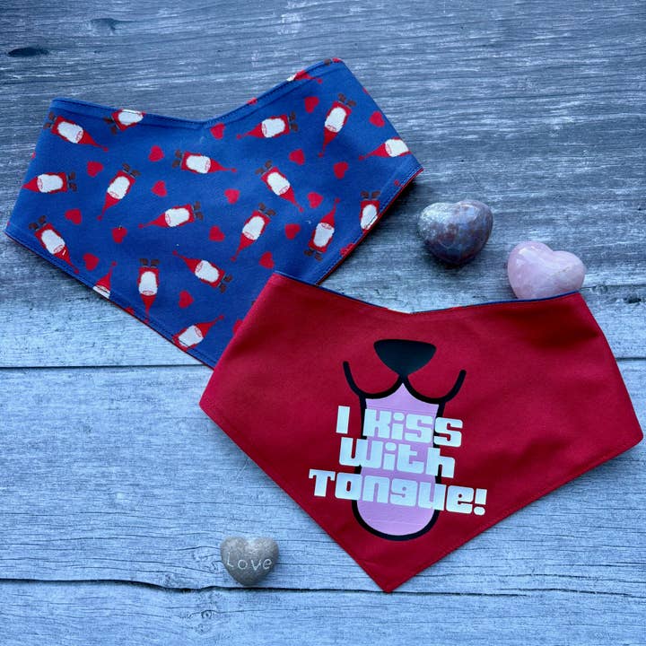 VALENTIJN | Bandana | Ik kus met tong! / Liefde Gonk voor wholesale door Baxter's Boutique