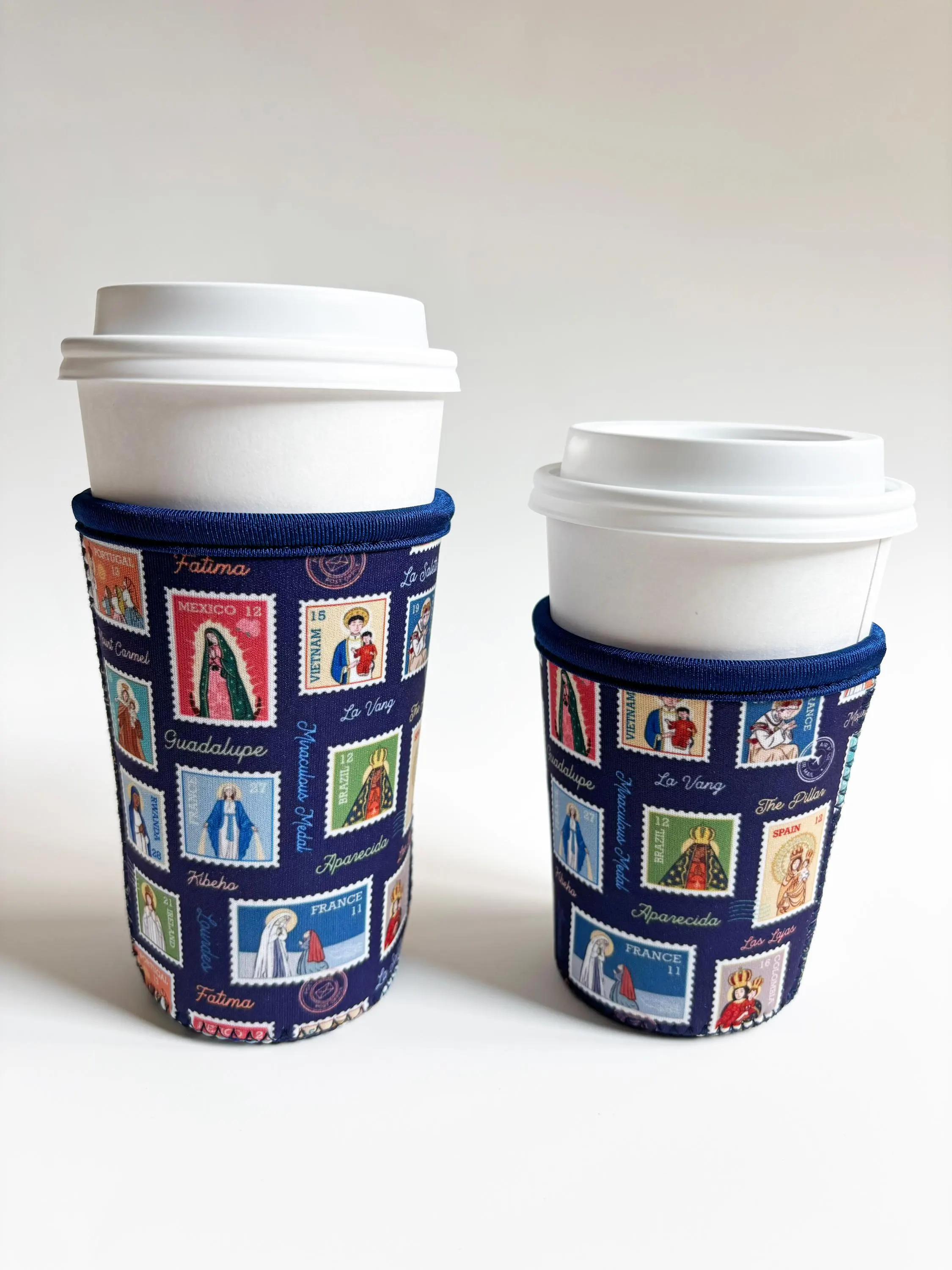 The Stump of Jesse - Vente Housses de boisson - Manchon à boisson catholique Ave Maria | Manchon à café5