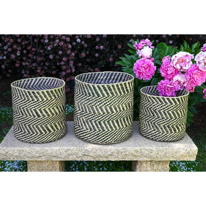Swahili | AFRICAN MODERN - Wholesale Basket - On Sale! Black & Natural Maila Milulu Reed Baskets