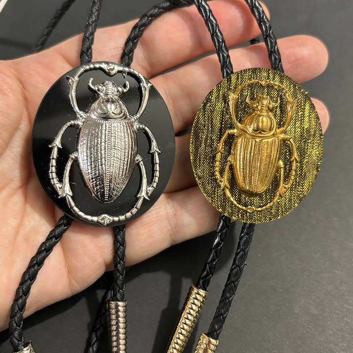 Fettgoldener Skarabäus-Bolo für den Großhandel von Audacious Studio