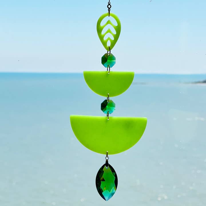 Leaf & Half Circles Suncatcher for wholesale by Emaloe’s Thingys
