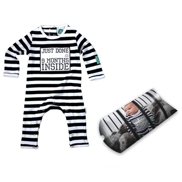 Just Done 9 Months Inside®, tutina per bebè con confezione regalo per la vendita all'ingrosso da parte di Lazy Baby®