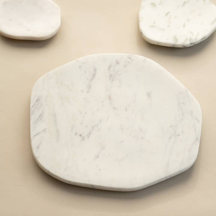 White Marble Free Form Plate - Small Size 70126 for wholesale by India Handicrafts Inc