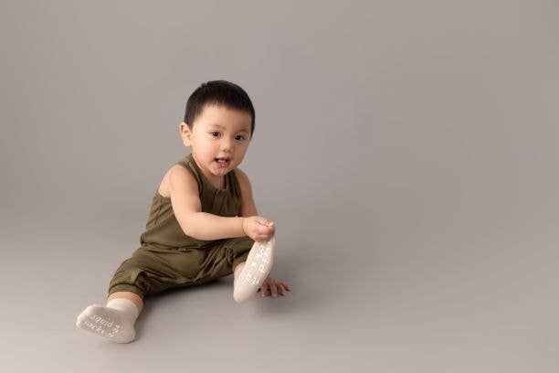 squid socks - Venta al por mayor Calcetines - Bebés - Classic - Calcetines antideslizantes para bebés en arena, gris claro, gris oscuro3