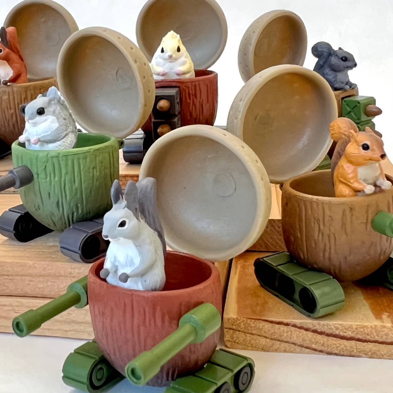 BCmini - Wholesale Decorative Figurine - 70774 DONGURI TANK FIGURINE BLIND BOX4