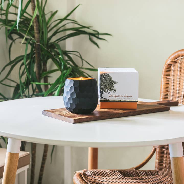 Andaluca - Wholesale Jar/Filled Candle - Botanique Luxe 16 oz Black Candle9