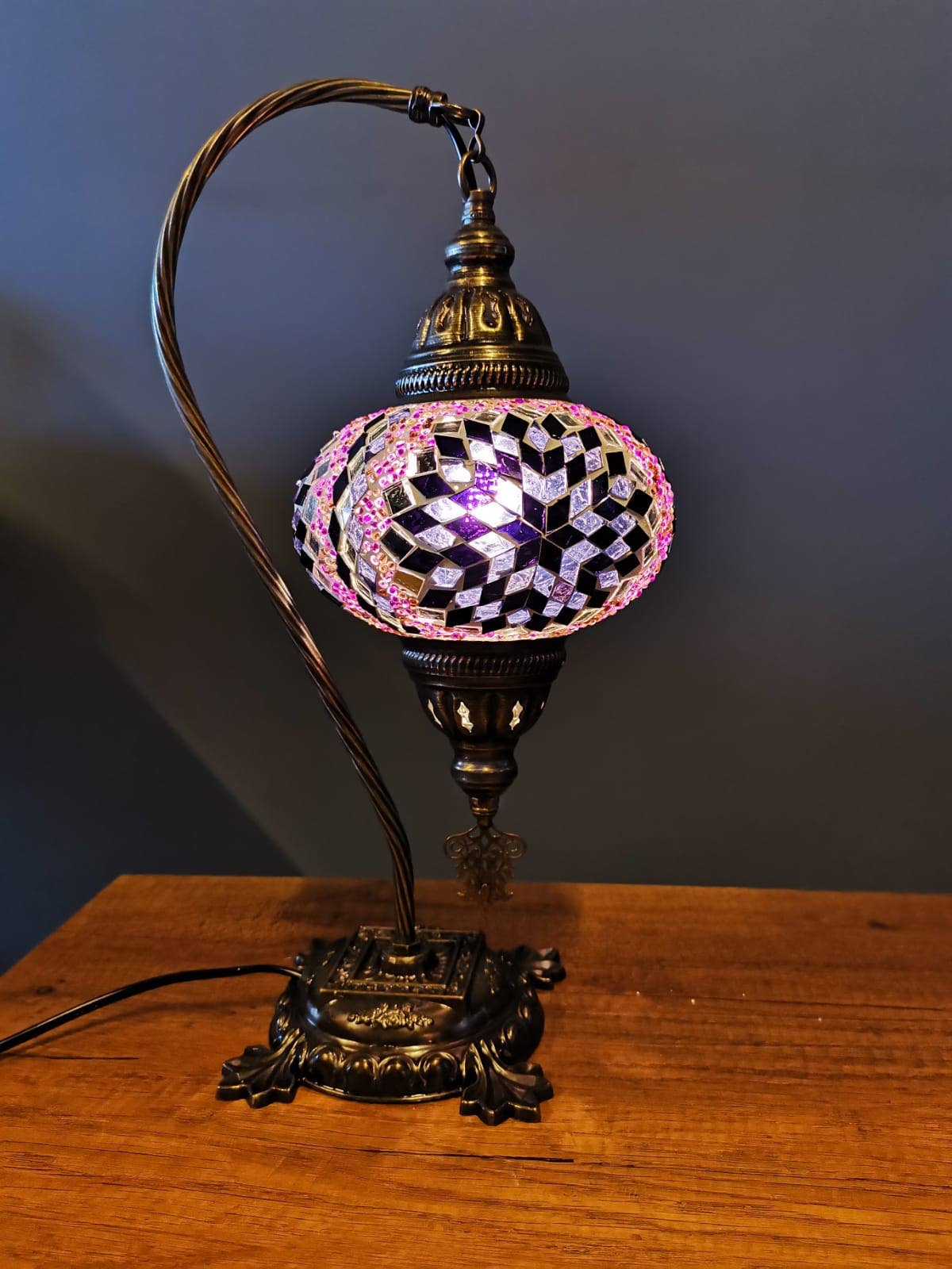 Import Corner - Wholesale Accent/Desk Lamp - 95711: 7" PRESSED MOSAIC SHADE SQUARE "GOOSENECK" TABLE LAMP9
