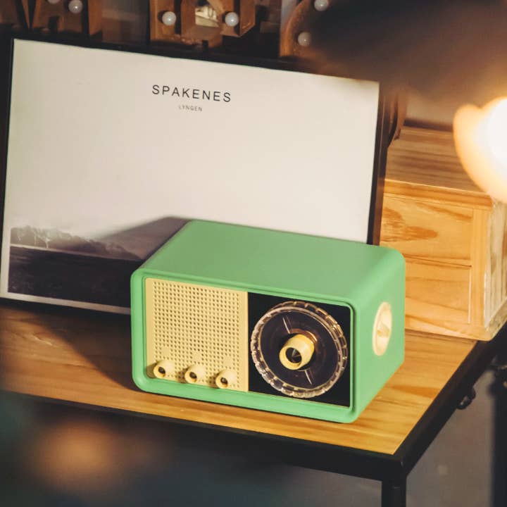 Green Original â…¢ Vintage Multimedia FM/AM Radio Bluetooth Speaker for wholesale on Faire