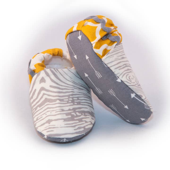 Walk in the Woods - Baby Booties 3-6 months- nonslip bottom for wholesale by LilSkeeterz