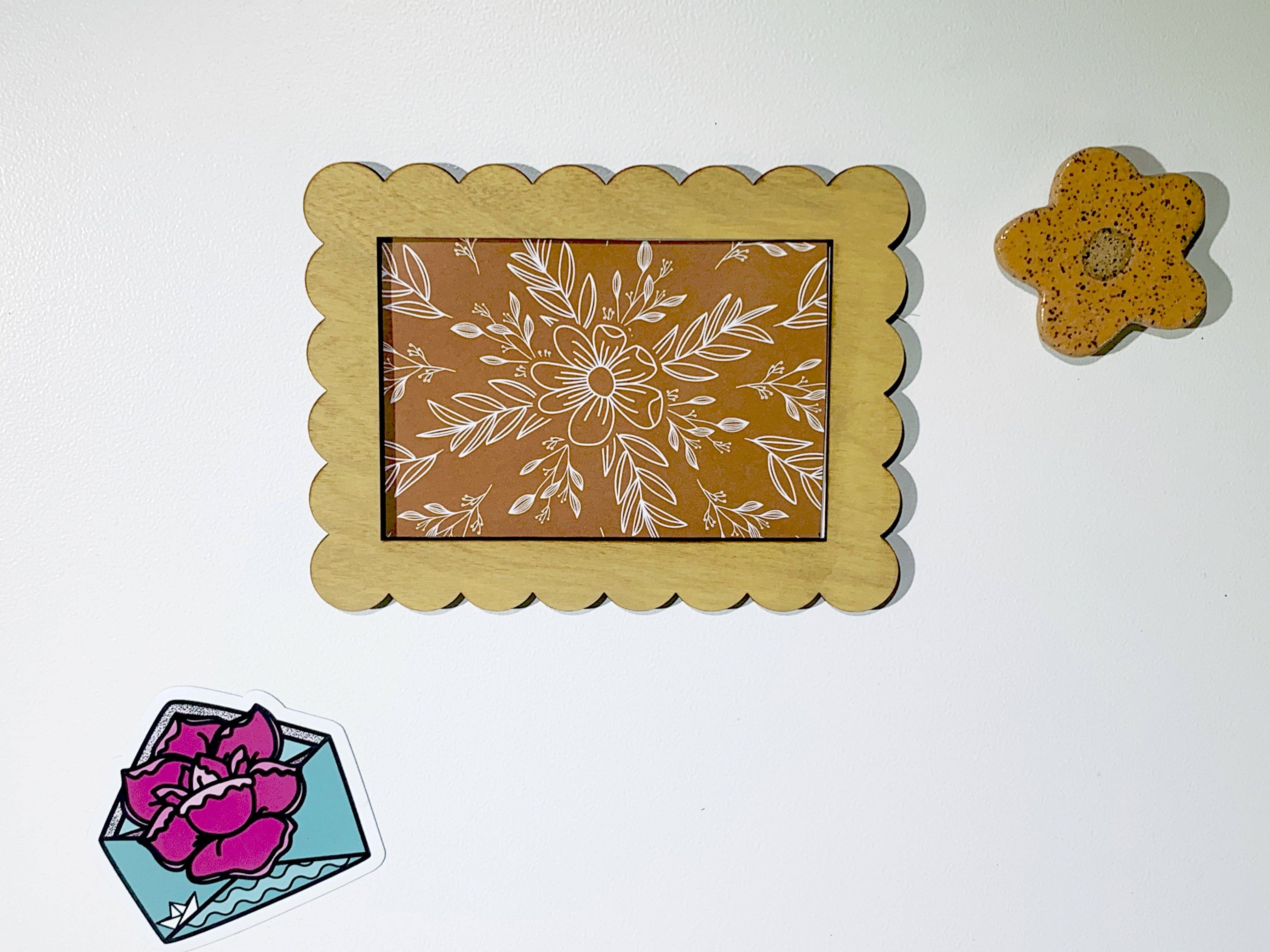 Tusk and Temperance - Wholesale Picture Frame - Wooden Scallop Magnet Frames0