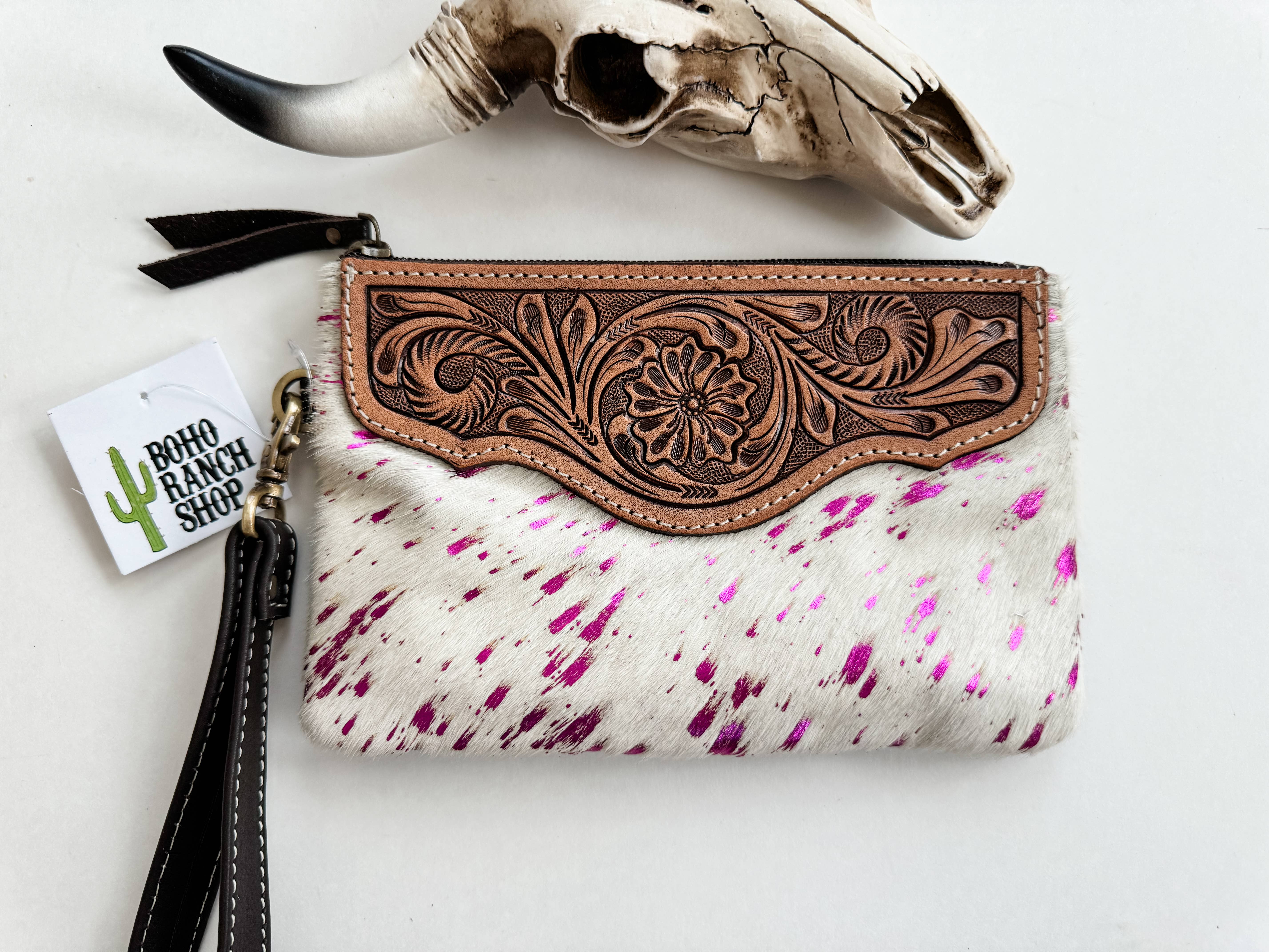 Boho Ranch Shop – wholesale Wristlet – LEXIE COWHIDE WRISTLET Western Hairon Purse Bag7
