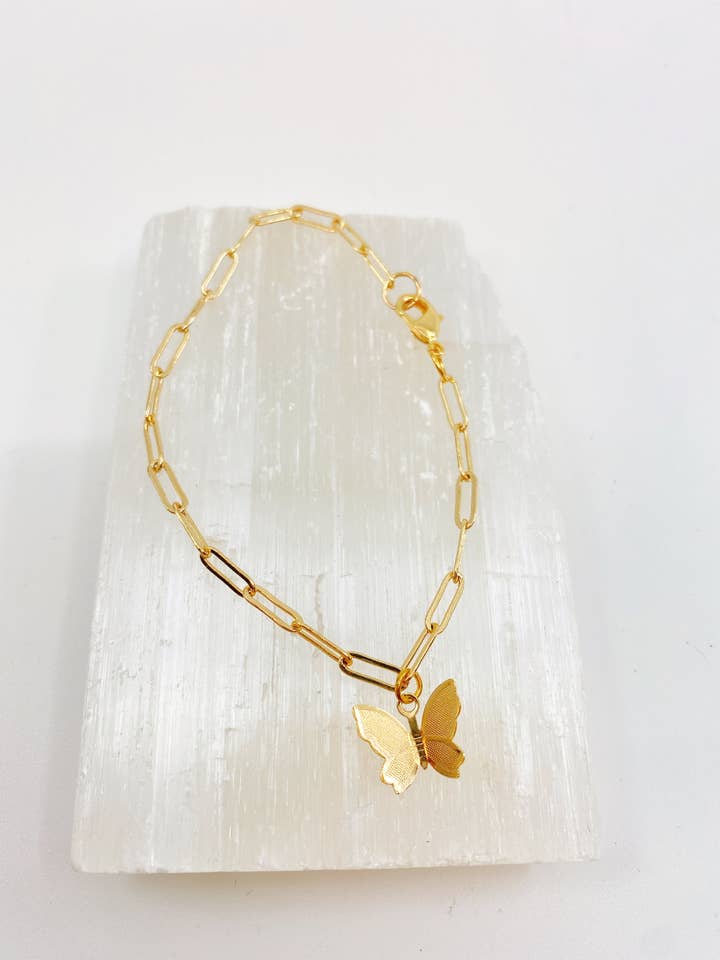 Braccialetto con ciondolo a forma di farfalla per la vendita all'ingrosso da parte di muse by haven