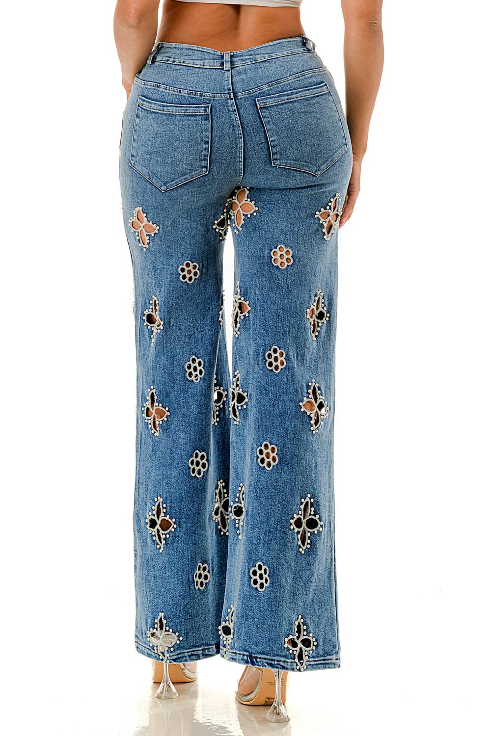 SALT - Vente Pantalon – femme - (SP5058)Pantalon large à découpes florales en perles2