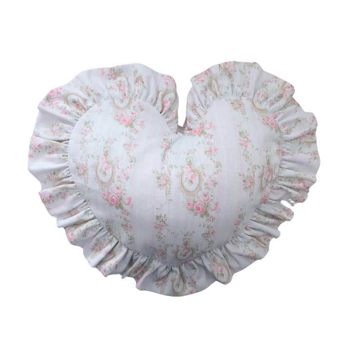 Pretty Homestyle - Wholesale Throw/Decorative Pillow - Ruffle Heart Pillow