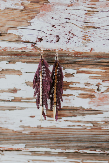 This Ilk – Großhandel Ohrhänger – Papageien-Ohrringe aus handgefärbter Spitze mit Messingkette26