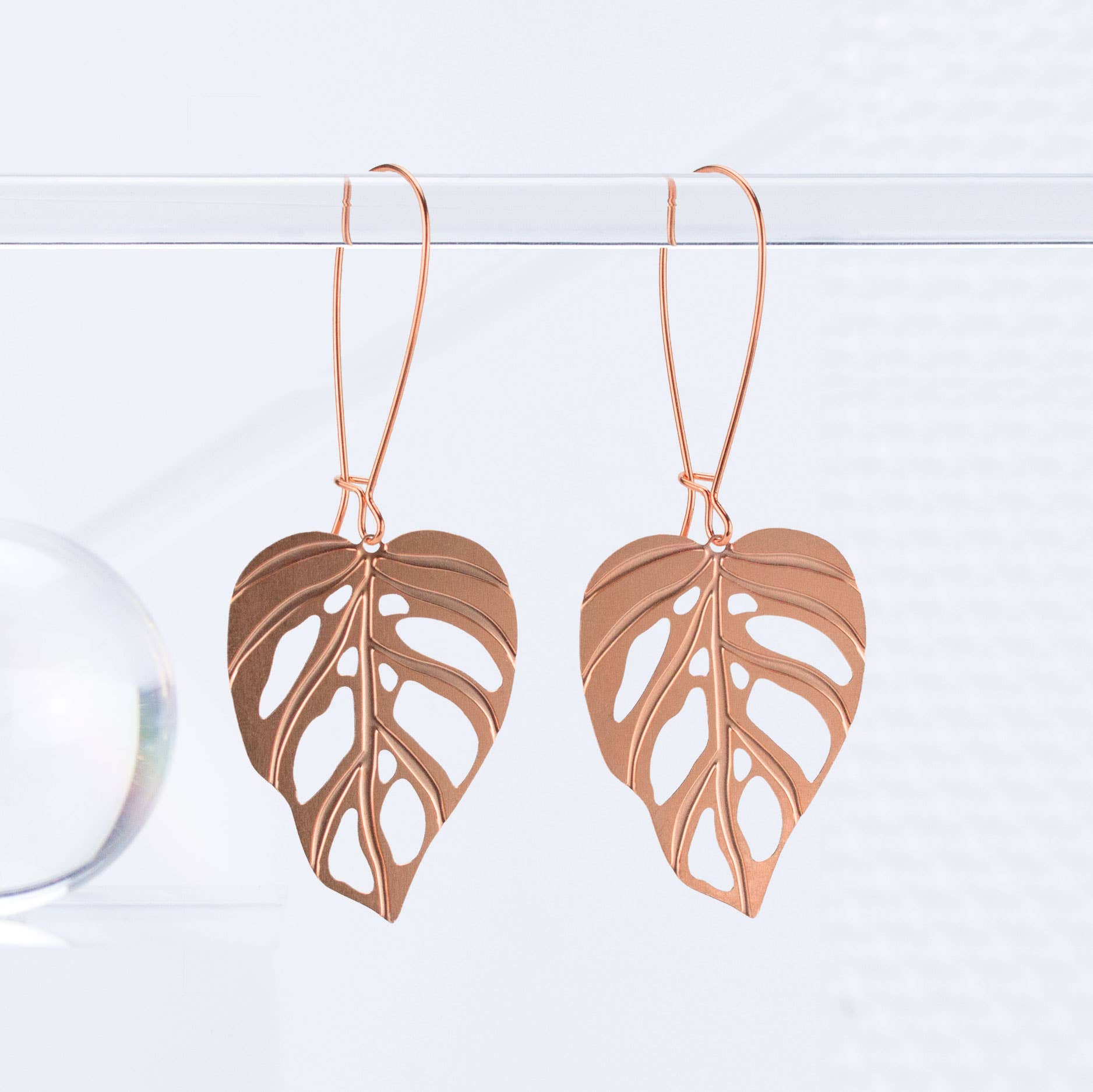 A Tea Leaf Jewelry - Wholesale Dangle Earrings - Monstera Adansonii Leaf Earrings5