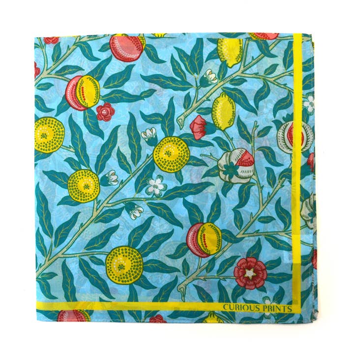 Sciarpa 100% Seta William Morris Frutta Estiva Bandana Arazzo per la vendita all'ingrosso da parte di Curious Prints