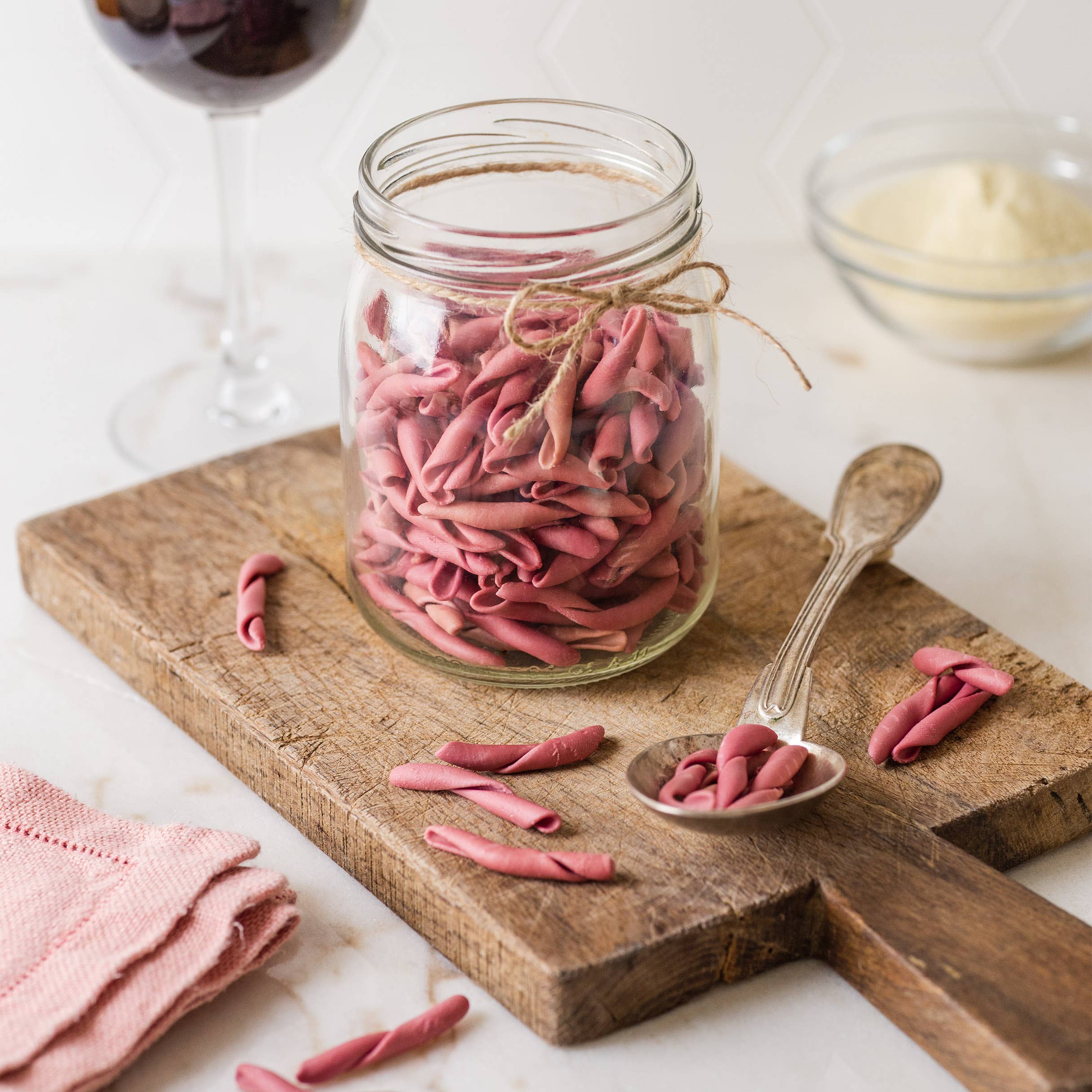 Terre dei Trulli - Wholesale Pasta - Strozzapreti Italiani artisanal with Primitive Wine 500g1