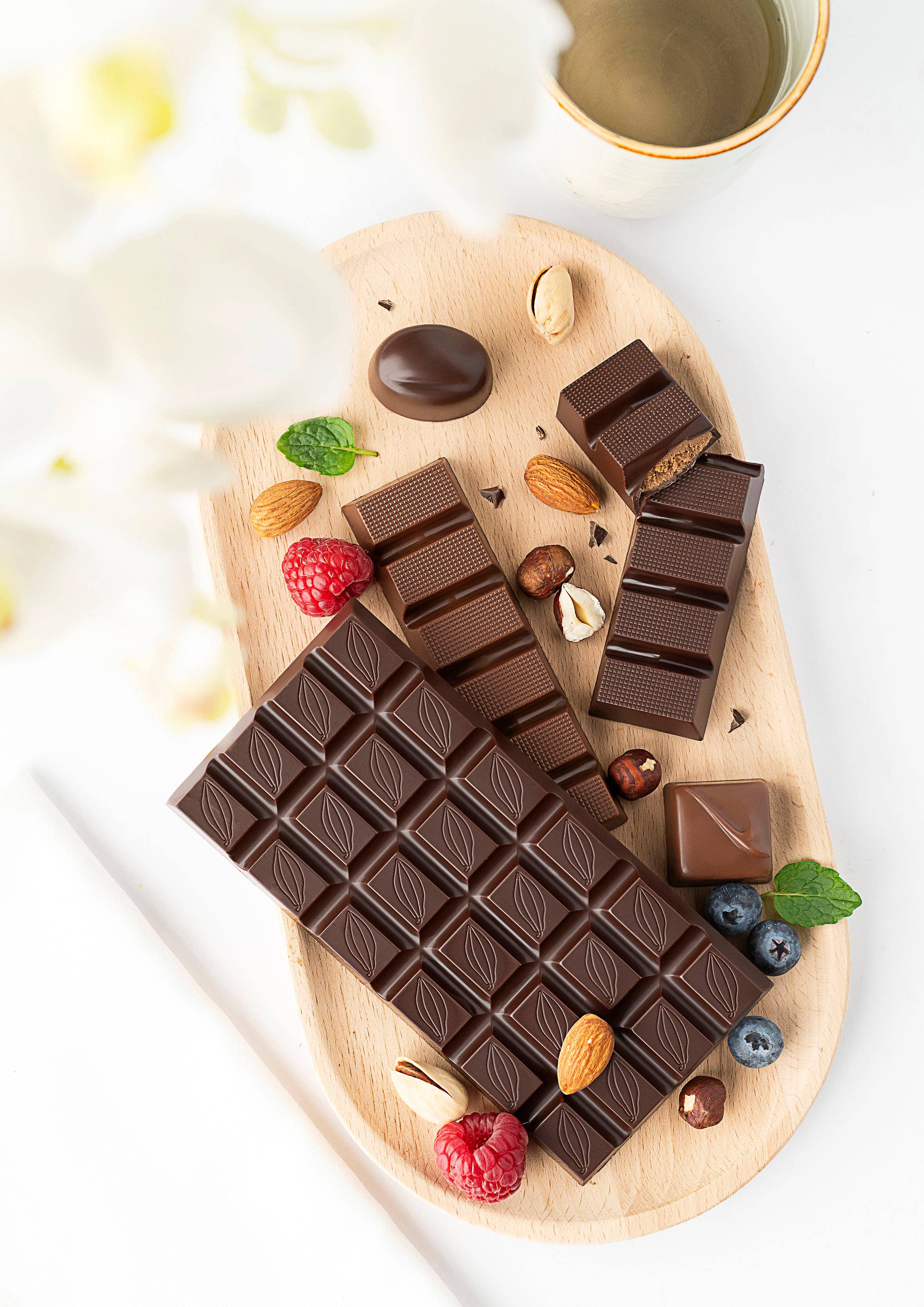 Perlège - Venta al por mayor Chocolate - Barra de chocolate negro y nibs de cacao (85 g - paquete de 12)1