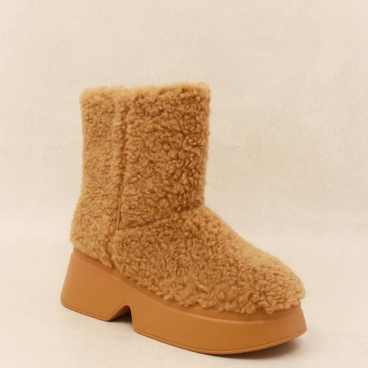 SNOW BUNNY - Enkellaarsjes met schapenvacht en grove zool voor wholesale door Lemonade Shoes