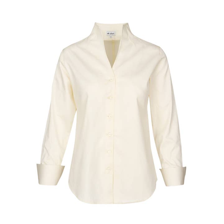 Chemise Chelsea en ivoire pour la vente par At Last