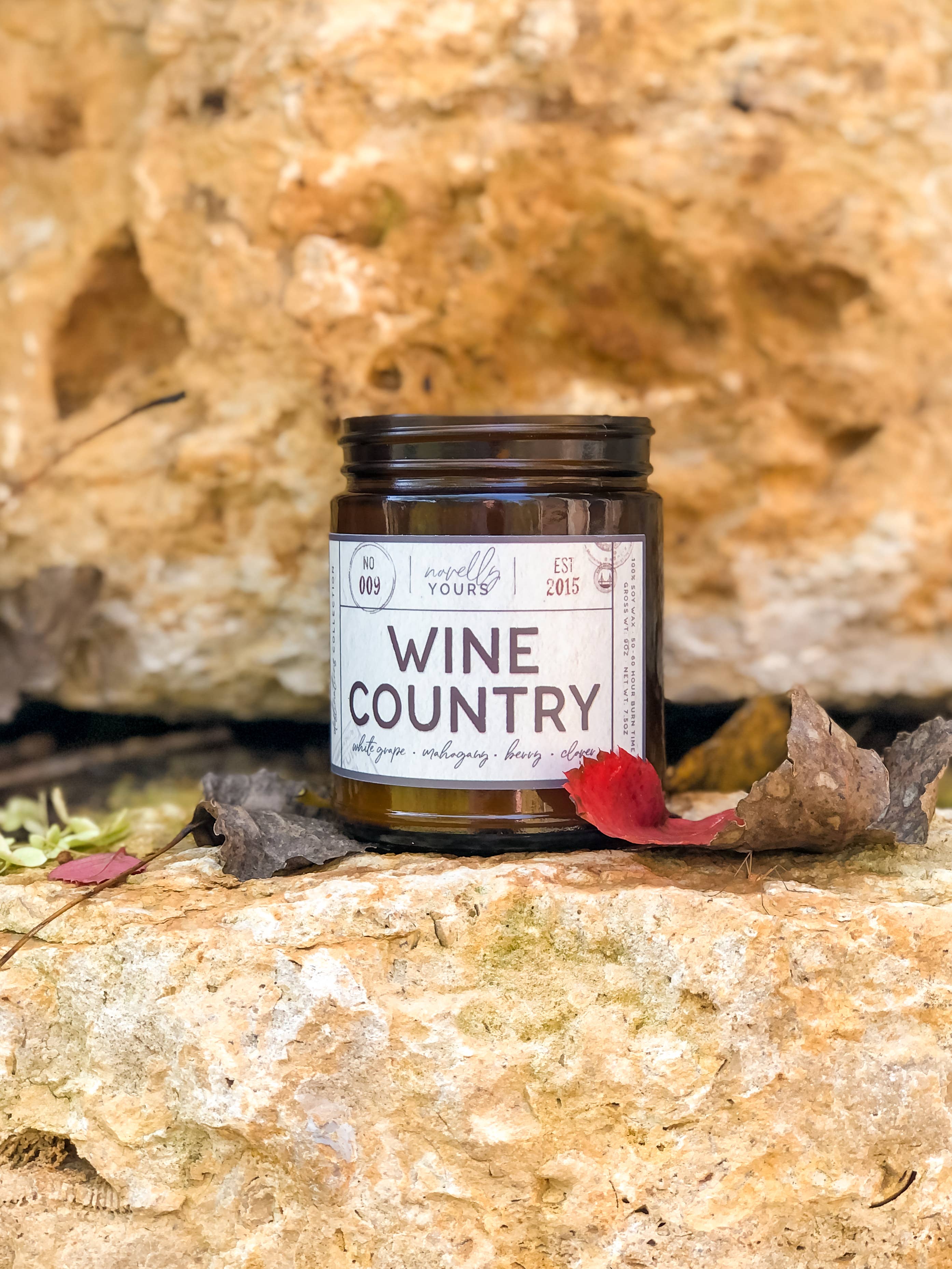 Novelly Yours - Vente Bougie en bocal - Bougie Wine Country | Parfum sur le thème des amateurs de vin et des voyages2