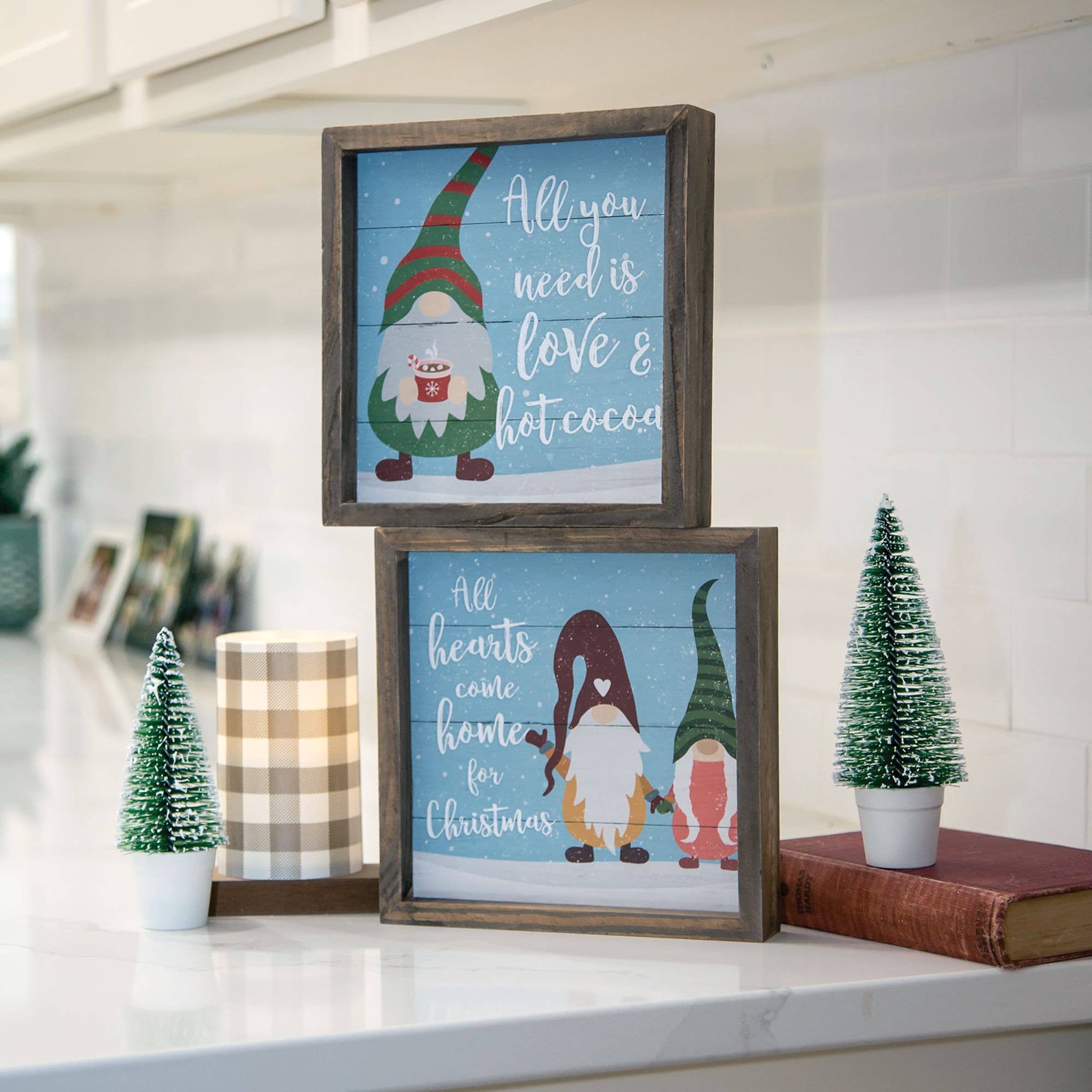 Col House Designs – wholesale Sign – Hot Cocoa Gnome Slat Frame2