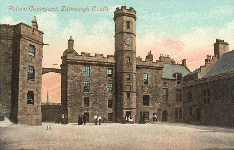 Found Image Press - Wholesale Stationery/Notecard Set - Greeting Card EN-431 Edinburgh Castle Courtyard0