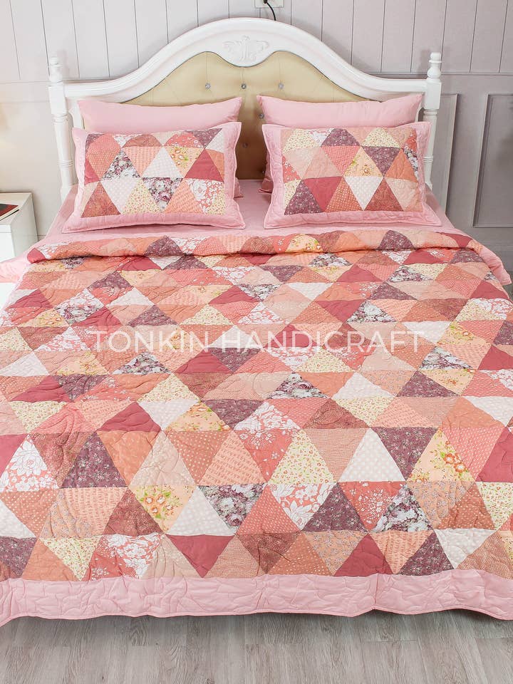 Tripi Quilt Set 78" x 87" w/ 2 Shams for wholesale by Tonkin Handicraft