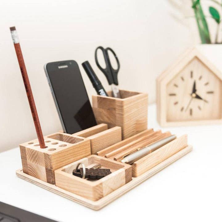 Men docking station desk organizer for wholesale by PromiDesign