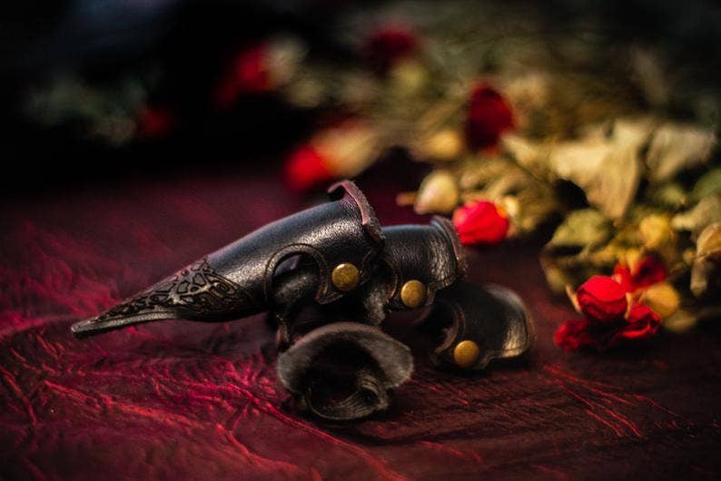 Outcast Props - Wholesale Costume - Unisex - Leather Armoured claw3