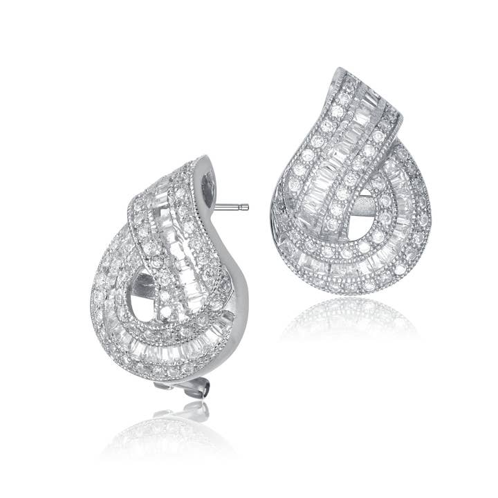 BOUCLES D'OREILLES TORSADÉES BAGUETTE CZ (1724) pour la vente par Genevive
