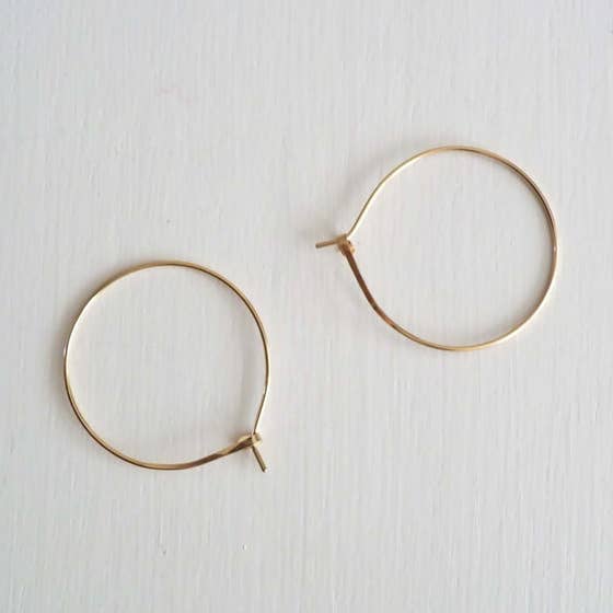 Runde øreringe for engroshandel hos Cinq