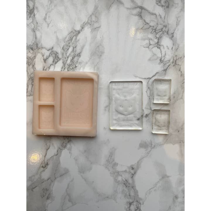 Black Cat Tarot met siliconen mal van twee mini's voor wholesale door EllaRaeMouldsVinyls