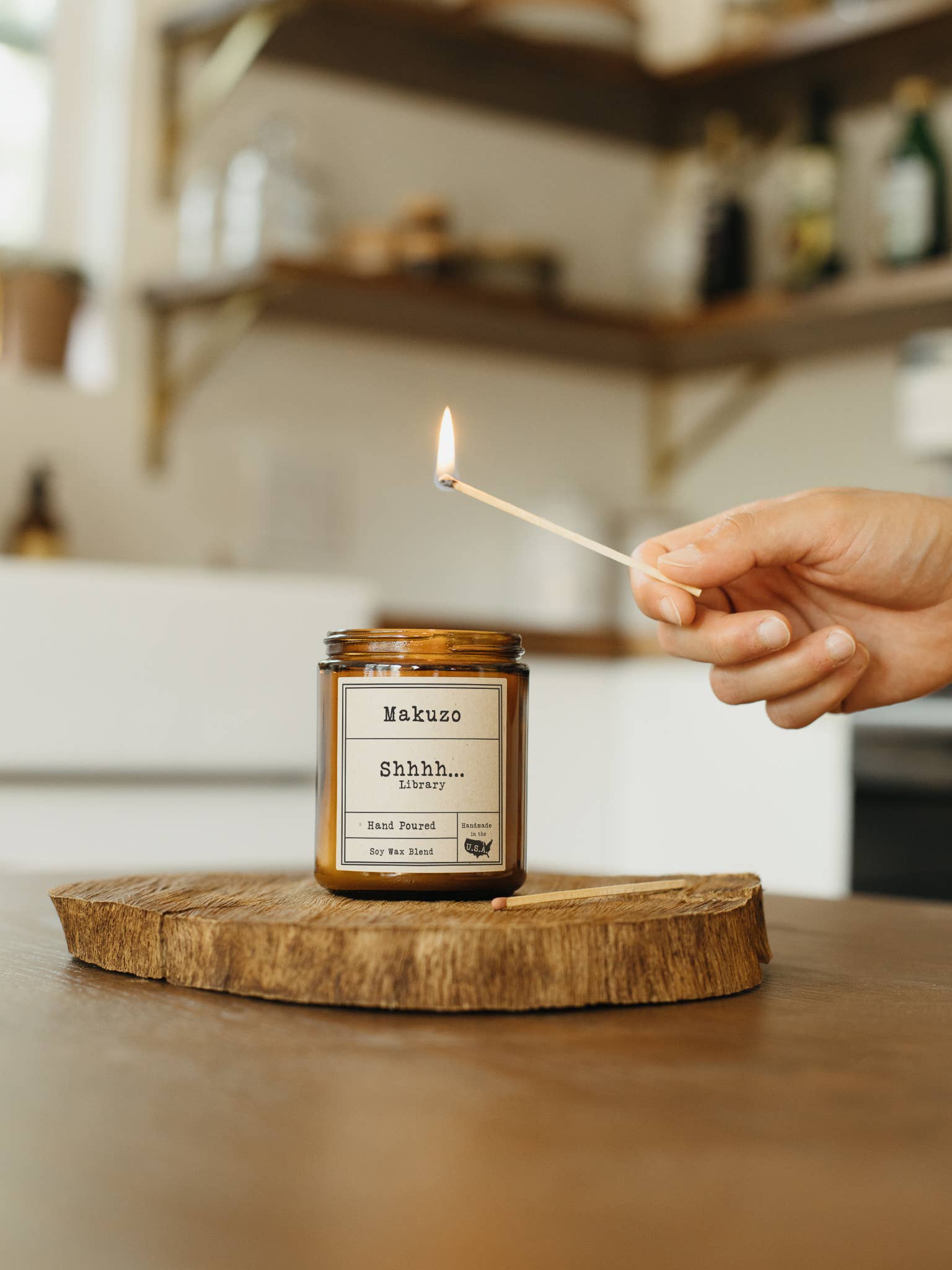 Makuzo – Vela em jarro/copo por atacado – Vela de pavio de madeira biblioteca