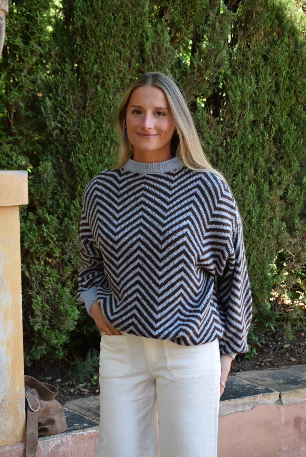 MindTraveler - Wholesale Knit Sweater - Women's - Leonor Blue and Brown Jersey2