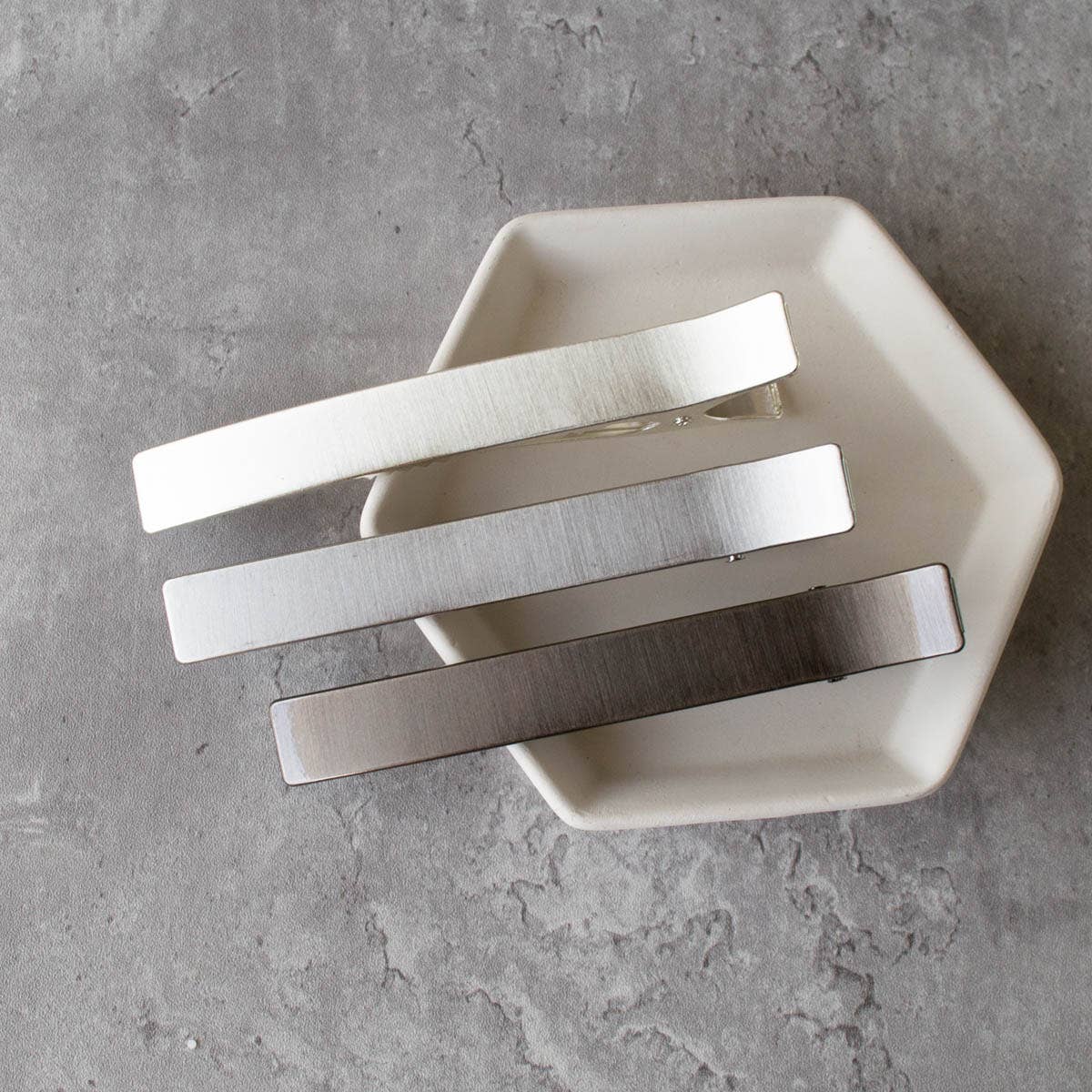 Tiepology - Wholesale Hair Clip - Women's - Large Glossy Coated Metal Hair Clip5