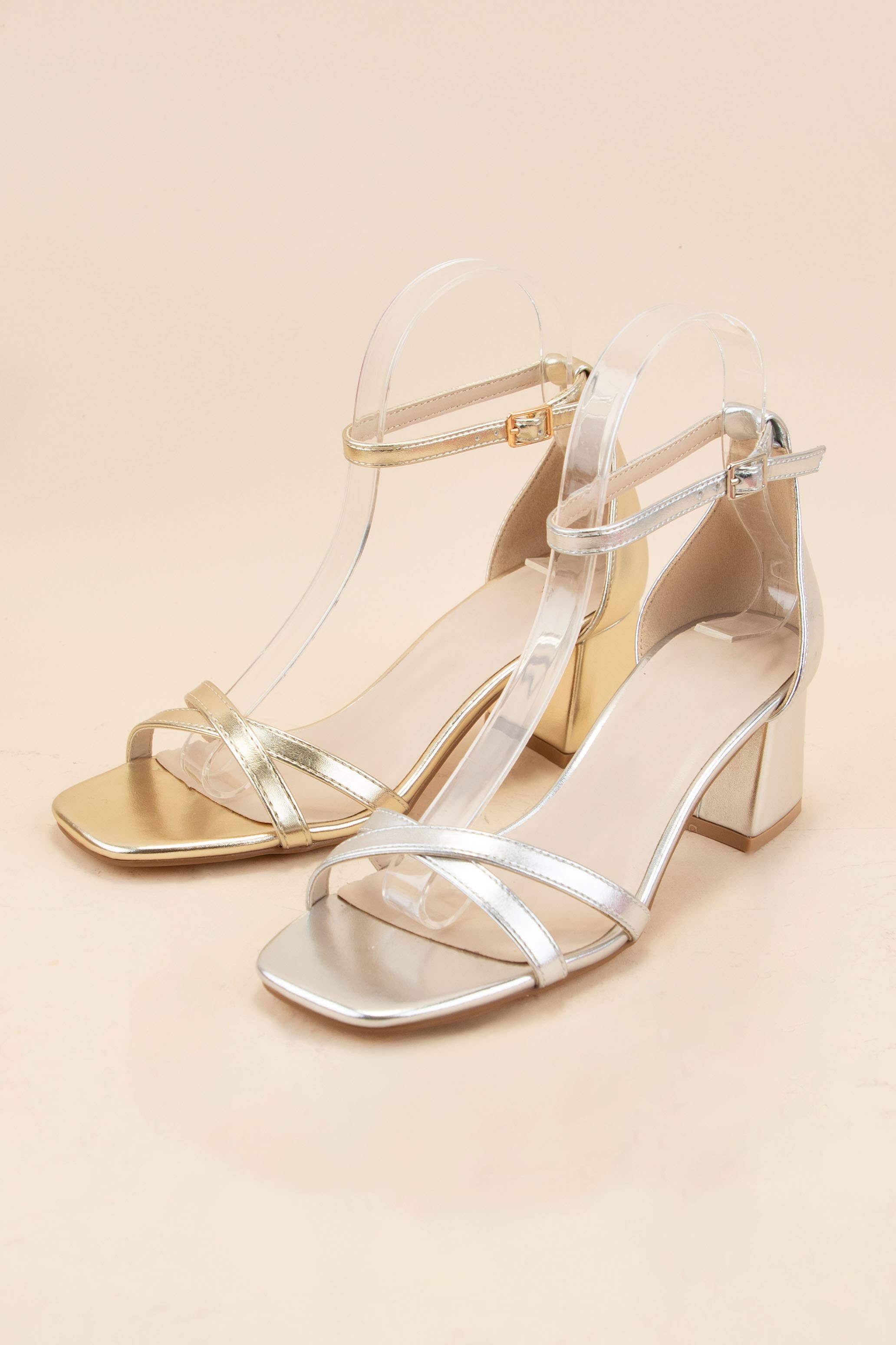 CCOCCI - Wholesale Lage hakschoenen - Dames - EDNA-1 SANDAAL MET VIERKANTE NEUS EN ENKELBANDJE EN BLOKHAK8