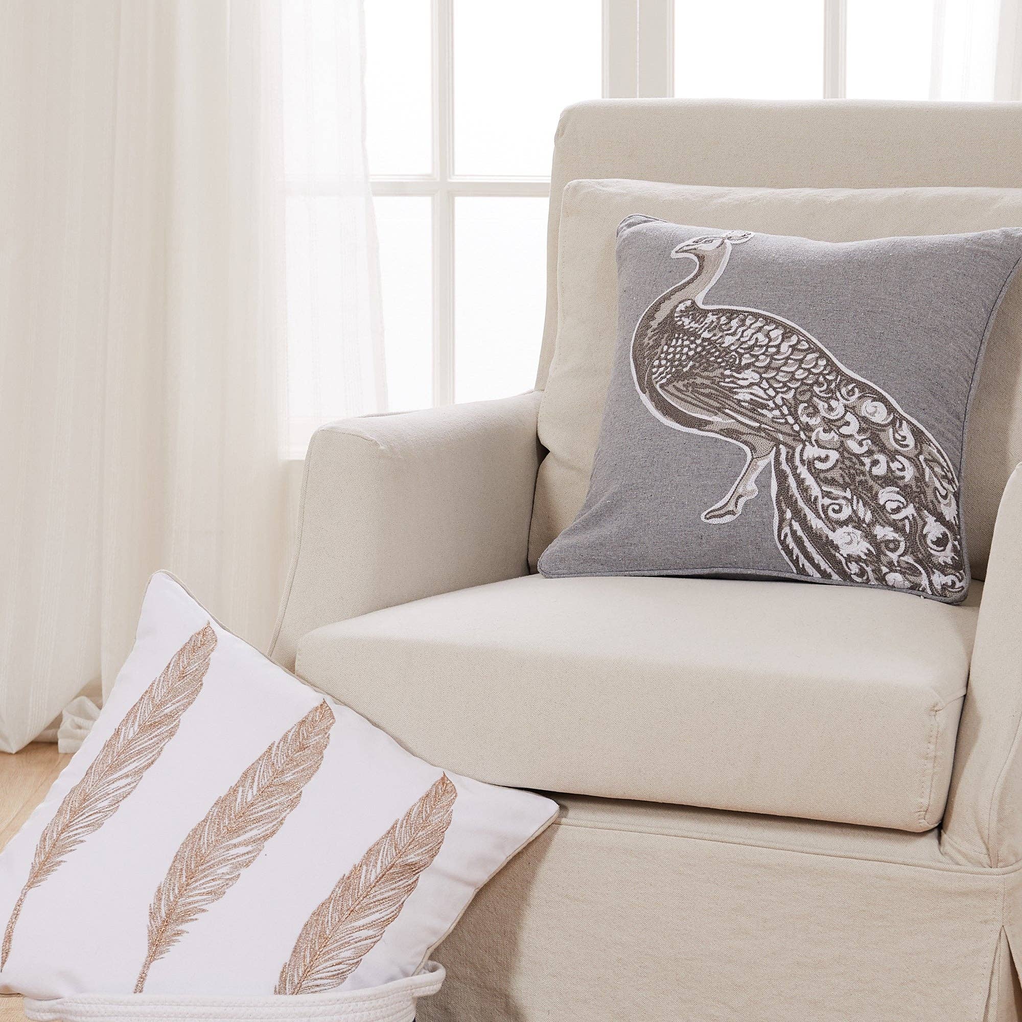 Levtex Home - Vente Coussin décoratif - Coussin en plumes de Pise3