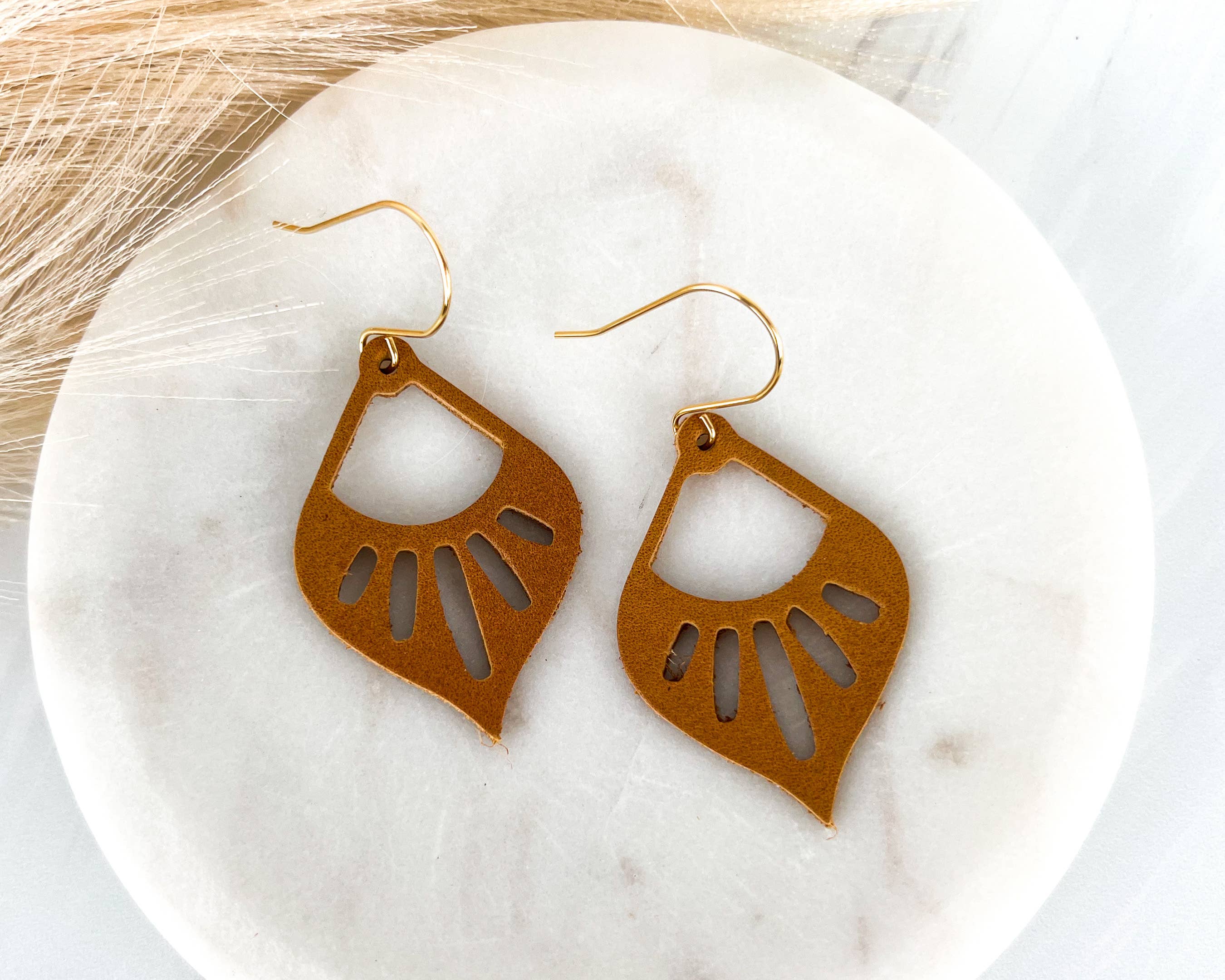 Fran and Bel - Wholesale Dangle Earrings - Intricate Cutout Teardrop Leather Dangle Earring1