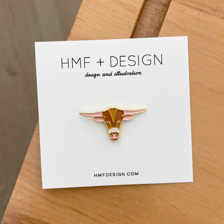 Épinglette Austin Longhorn pour la vente par HMF + Design