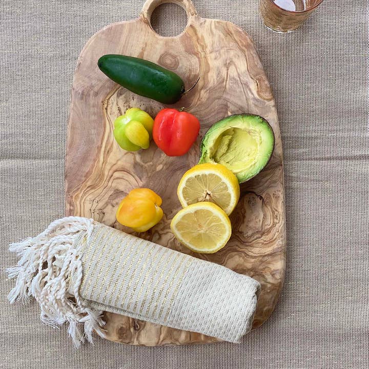 Scents and Feel - Vente Planche à découper - Planche à découper moyenne en bois d’olivier avec trou2