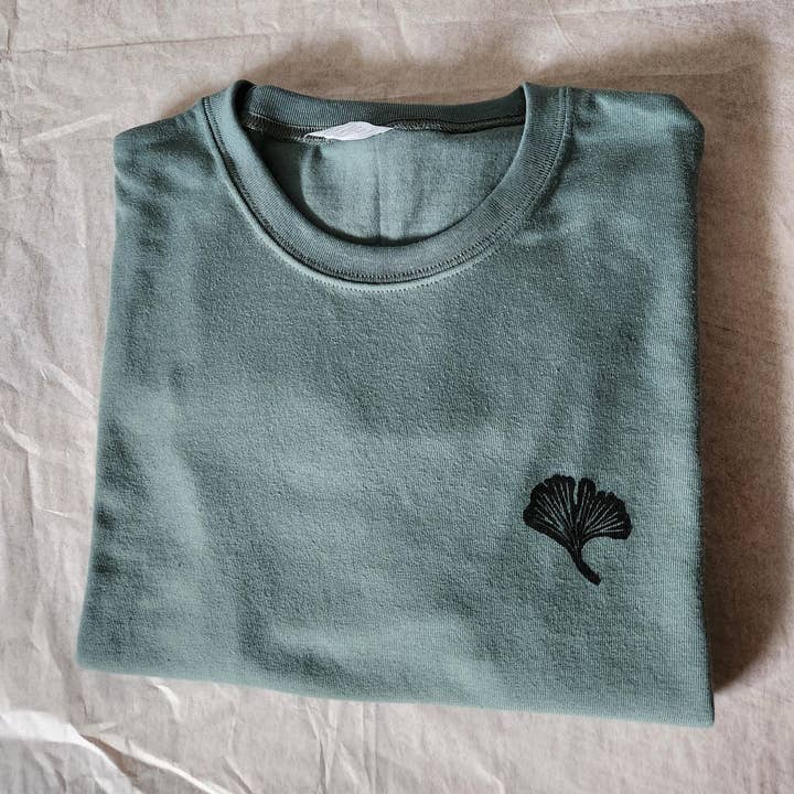 Ginkgo t-shirt, hand printed unisex leaf tshirt, botanical design, gingko block print, nature print tshirt, summer ethical fashion for wholesale by M.E. Image