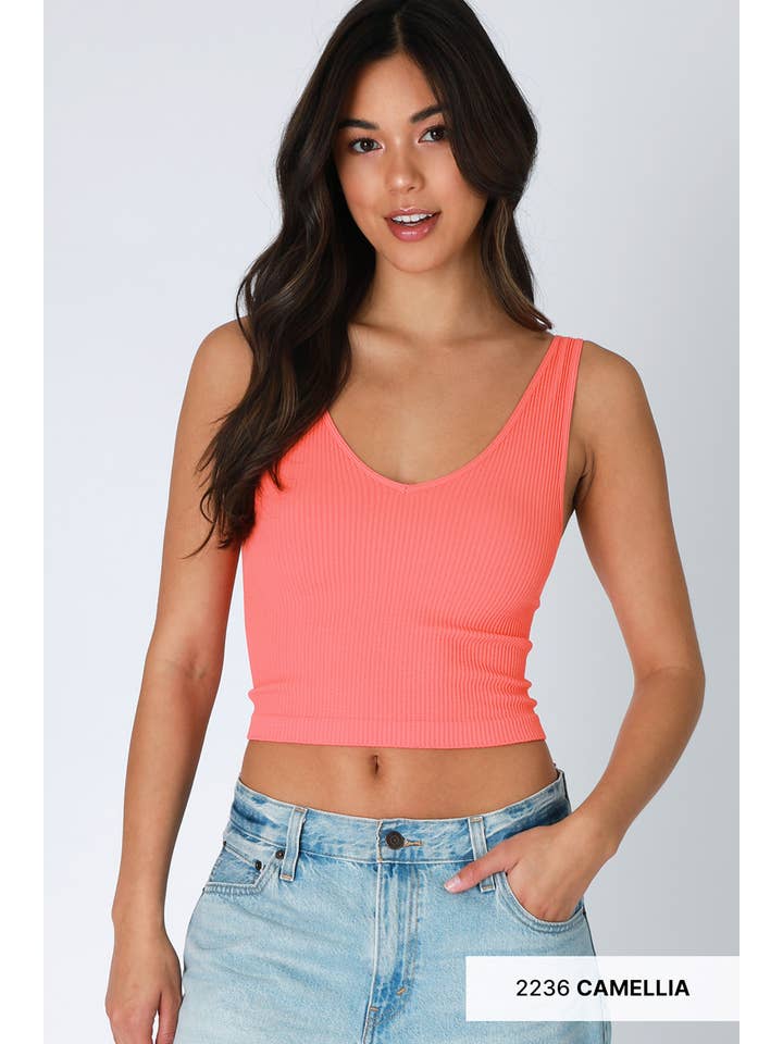 NIKIBIKI – Top de malha - Mulher por atacado – NS7575 - Top recortado canelado com decote em V10